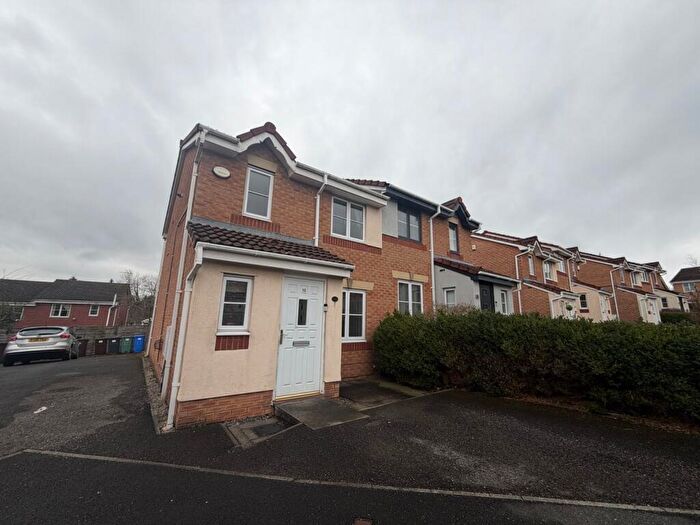 3 Bedroom Semi Detached House For Sale In Elsworth Close, Radcliffe, Manchester, M26