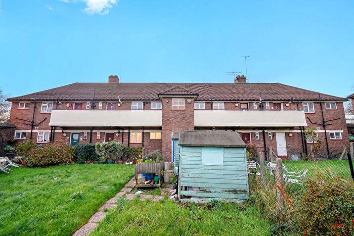 1 Bedroom Flat For Sale In Marnham Avenue, London, NW2