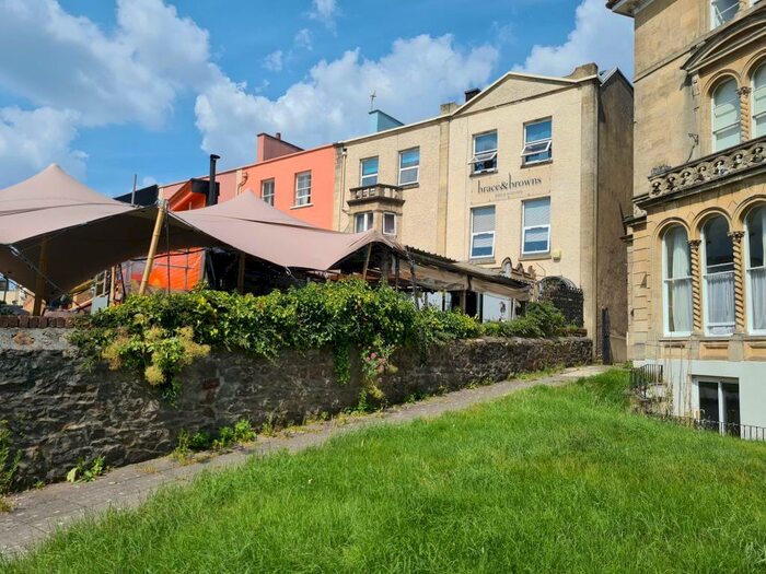 Flat To Rent In West Park, Clifton, Bristol, BS8