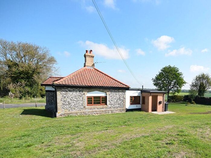 3 Bedroom Detached House To Rent In The Lodge, Threxton, IP25