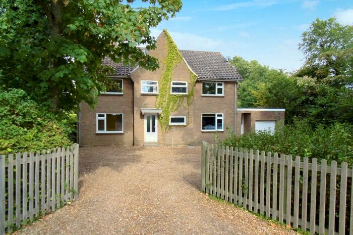5 Bedroom Detached House For Sale In Church Road, Keysoe, MK44