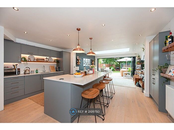 3 Bedroom End Of Terrace House To Rent In Tennyson Avenue, New Malden, KT3