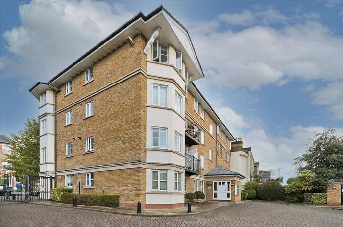 1 Bedroom Flat To Rent In Sycamore Mews, London, SW4