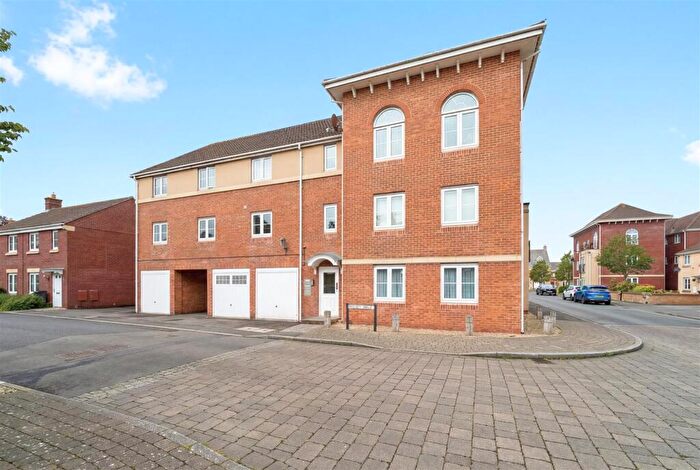 2 Bedroom Flat For Sale In Wisley Walk, Weston-Super-Mare, BS24