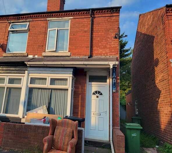2 Bedroom Terraced House To Rent In Smith Street, Dudley, DY2