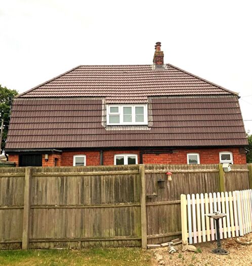 2 Bedroom Detached House To Rent In Bromley Road, Colchester, Essex, CO7