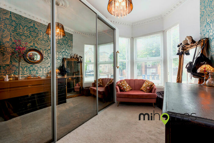 2 Bedroom Apartment To Rent In Beaconsfield Road, New Southgate, N11