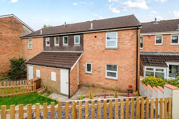 3 Bedroom Terraced House For Sale In Penrith Close, PL6