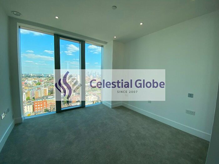 1 Bedroom Flat To Rent In Piazza Walk, London, E1