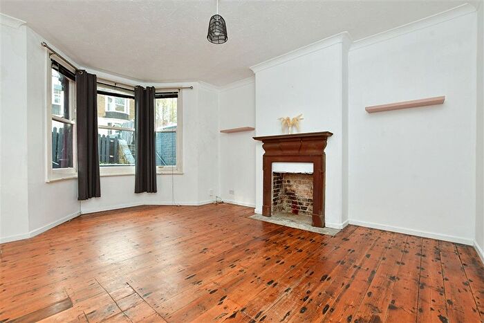 1 Bedroom Flat For Sale In Godwin Road, Cliftonville, Margate, Kent, CT9