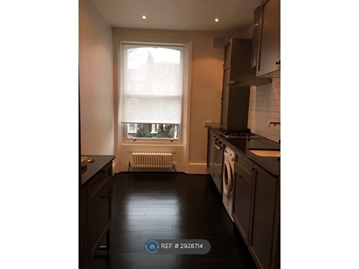1 Bedroom Flat To Rent In Amhurst Road, London, E8