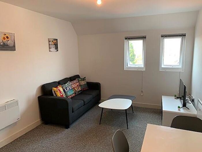 2 Bedroom Apartment To Rent In The Pavilion, Russell Road, NG7