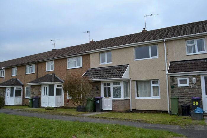 3 Bedroom Terraced House To Rent In Field View Road, Croesyceiliog, Cwmbran, NP44