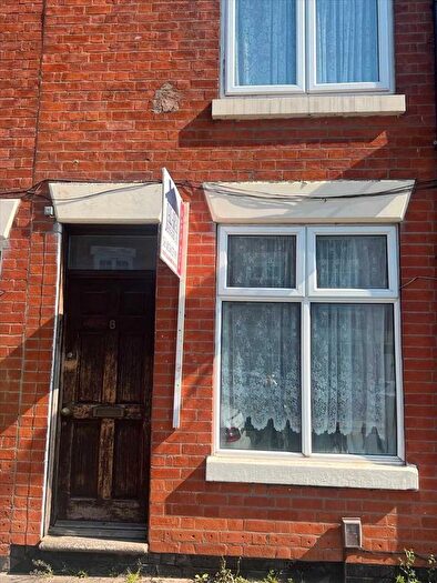 2 Bedroom Terraced House For Sale In Moat Road, Leicester, LE5