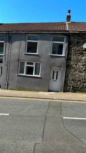 3 Bedroom Terraced House To Rent In Ystrad Road, Pentre, CF41