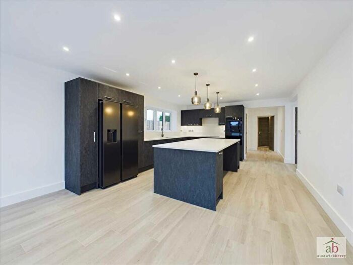 5 Bedroom Detached House For Sale In Oak House, Carlton Road, Kesgrave, IP5