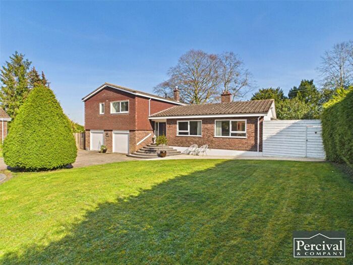 4 Bedroom Detached House For Sale In Ernalds Close, Earls Colne, Colchester, Essex, CO6