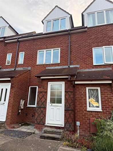 1 Bedroom Flat To Rent In Mascotte Gardens, Hornsea, HU18