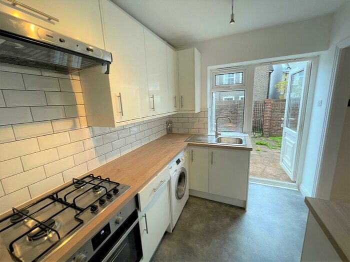 3 Bedroom House To Rent In Prince Regents Close, Brighton, BN2