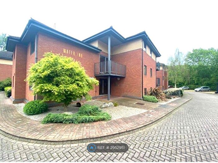 2 Bedroom Flat To Rent In Thorpe Meadows, Peterborough, PE3