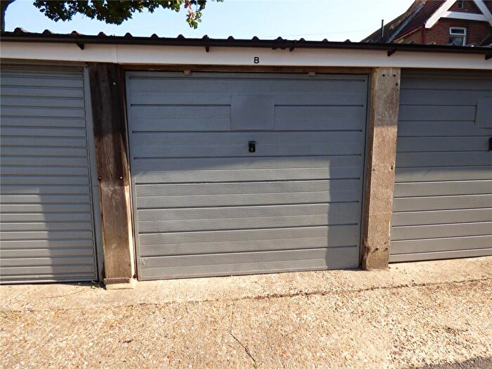 House To Rent In Wellesley Court, Fitzalan Road, LIttlehampton, BN17