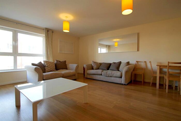 1 Bedroom Apartment To Rent In Century Wharf, Cardiff Bay, CF10