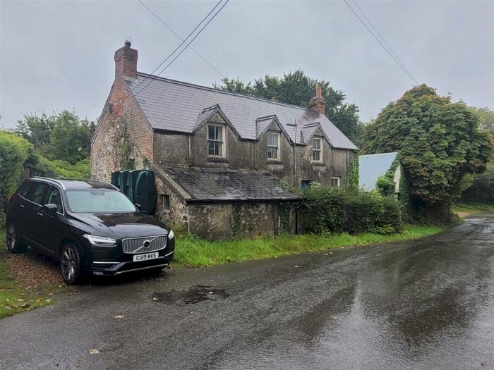 3 Bedroom Detached House For Sale In The Poplars, Camrose, SA62