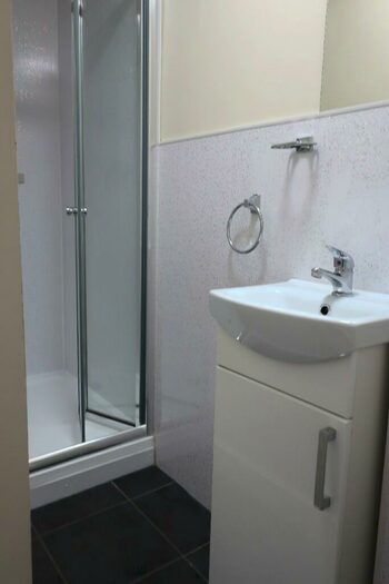 5 Bedroom Terraced House To Rent In Dawlish Road, Birmingham, B29