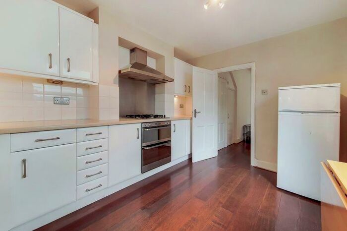 1 Bedroom Flat To Rent In Ormeley Road, London, SW12