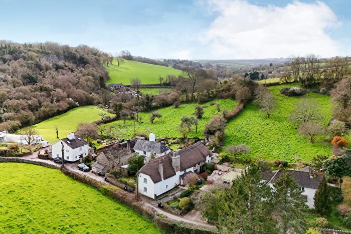 3 Bedroom Cottage For Sale In Torbryan, Newton Abbot, TQ12