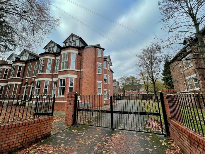 2 Bedroom House To Rent In Clyde Road, Manchester, M20