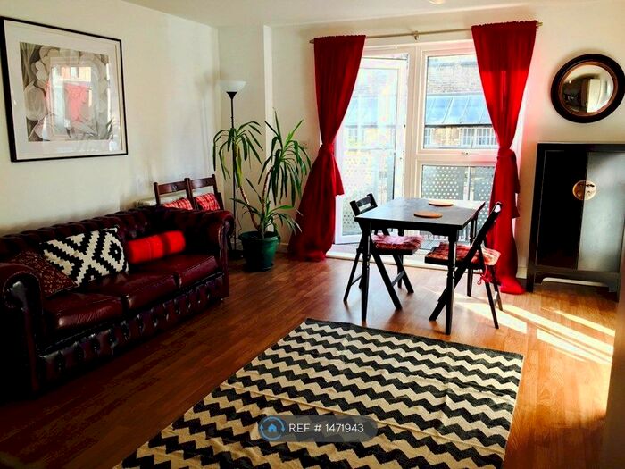 2 Bedroom Flat To Rent In Oakleigh Court, London, N1