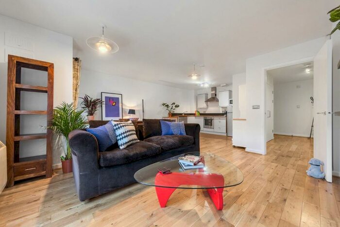 1 Bedroom Flat To Rent In The Metro, SE11