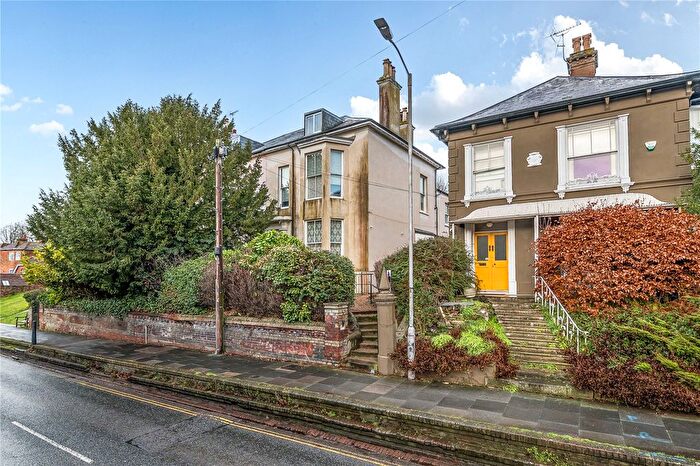 2 Bedroom Flat For Sale In Old Dover Road, Canterbury, Kent, CT1