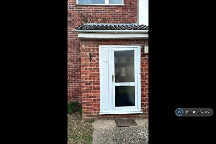 2 Bedroom Maisonette To Rent In Bell Close, Colchester, CO2
