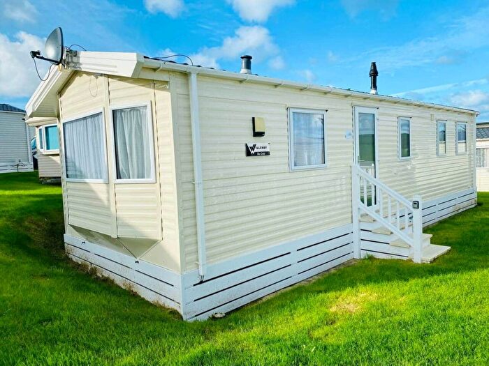 3 Bedroom Park Home For Sale In Trevelgue Road, Newquay, TR8