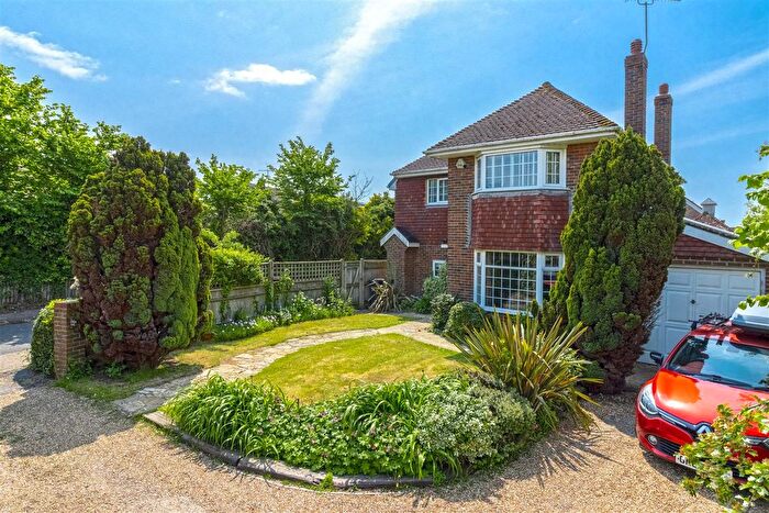 4 Bedroom Detached House For Sale In Hamble Road, Sompting, Lancing, BN15