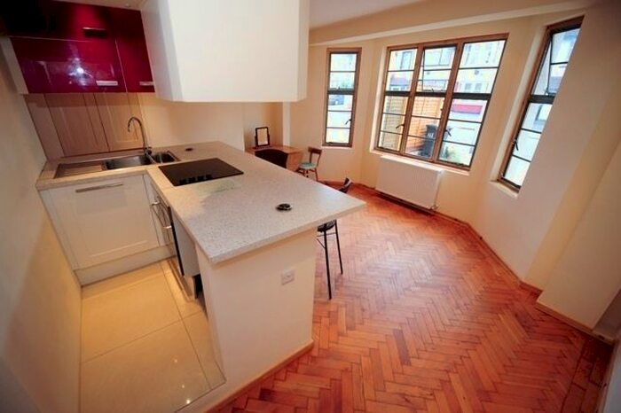 2 Bedroom Flat To Rent In The Mews, Norbury Crescent, London, SW16