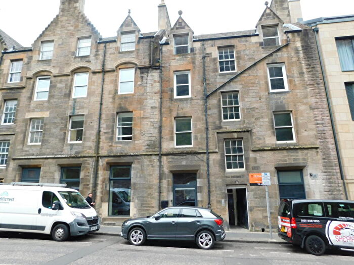 3 Bedroom Flat To Rent In , Kings Stables Road, Edinburgh, EH1