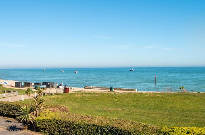 4 Bedroom Detached House For Sale In Lifeboat Way, Selsey, PO20