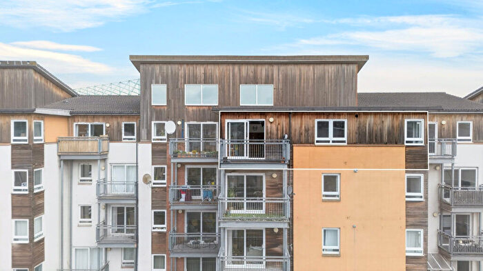 2 Bedroom Flat For Sale In Albion Gardens, Leith, Edinburgh, EH7