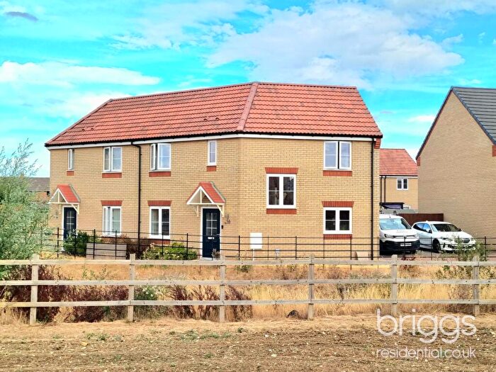 3 Bedroom Semi-Detached House For Sale In Tornado Way, Market Deeping, PE6