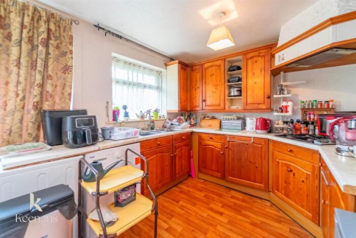 2 Bedroom Bungalow For Sale In Helm Close, Burnley, BB11