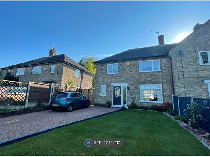 3 Bedroom Semi-Detached House To Rent In St. Martins Road, Nottingham, NG8