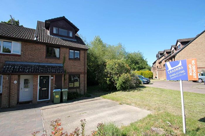 2 Bedroom Maisonette To Rent In Manor Fields, Horsham, RH13