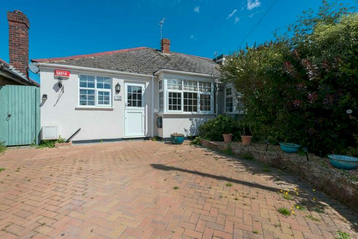 2 Bedroom Semi-Detached Bungalow To Rent In Monkton Road, Minster, CT12