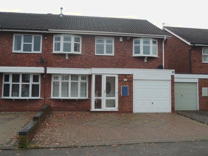 4 Bedroom Semi-Detached House To Rent In Redmoor Way, Minworth, Sutton Coldfield, B76