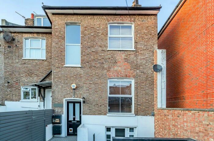 2 Bedroom Flat To Rent In Solway Road Dulwich, SE22