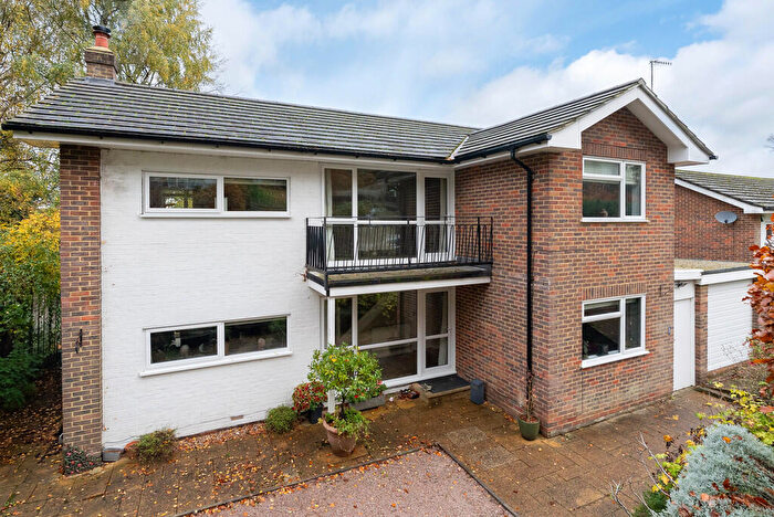 4 Bedroom Detached House For Sale In Elmhurst Drive, Dorking, RH4