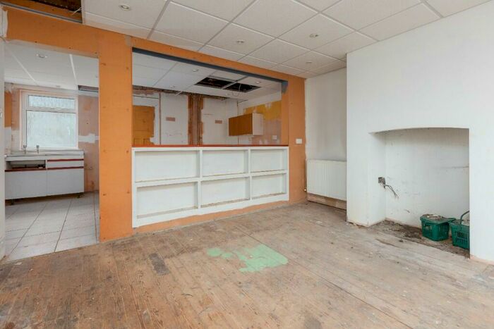 3 Bedroom Semi-Detached House For Sale In Walden Crescent, Stockport, Greater Manchester, SK7